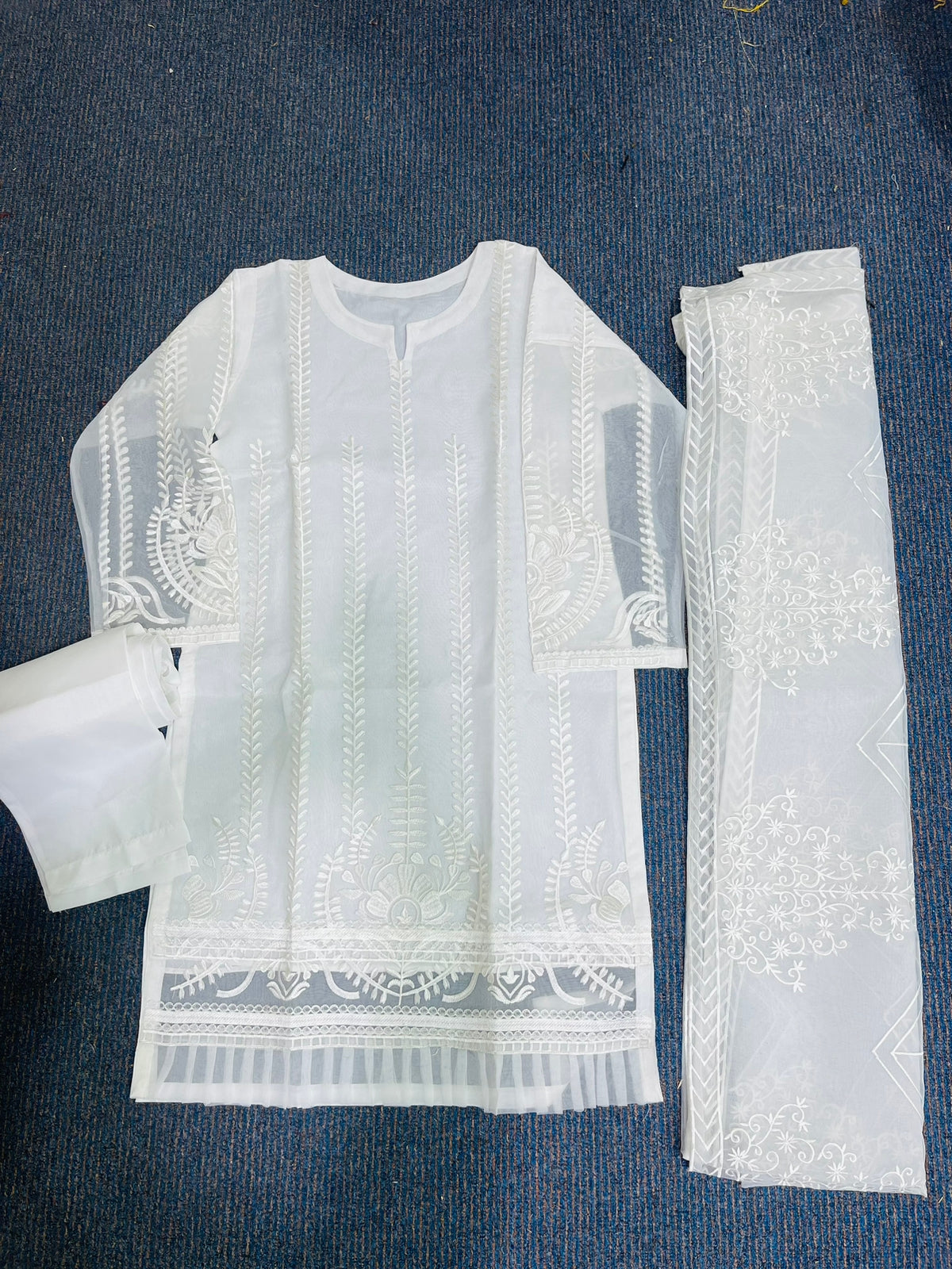 97b94d8f-f516-4040-815a-64f172f82981