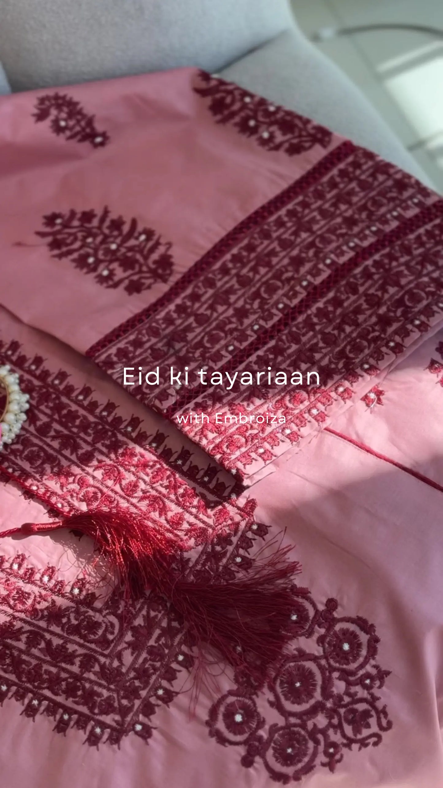 Black Simple Blurred Quote Motivation Instagram Story