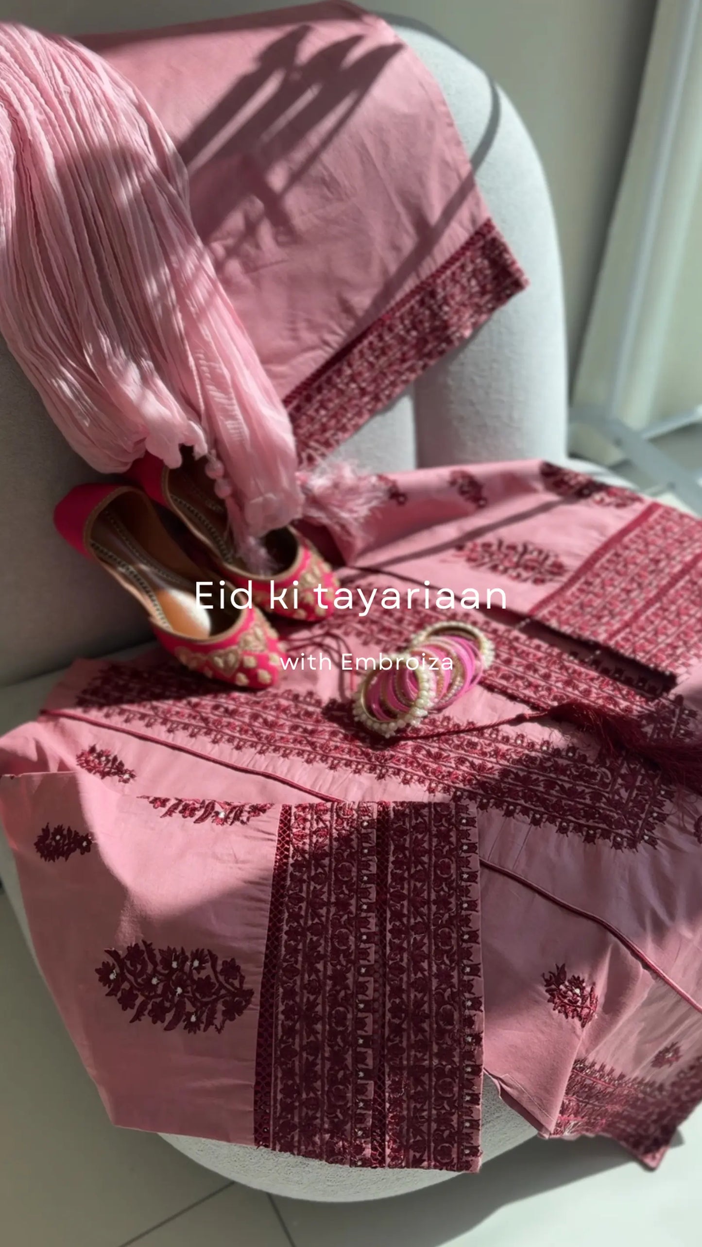 Black Simple Blurred Quote Motivation Instagram Story 2