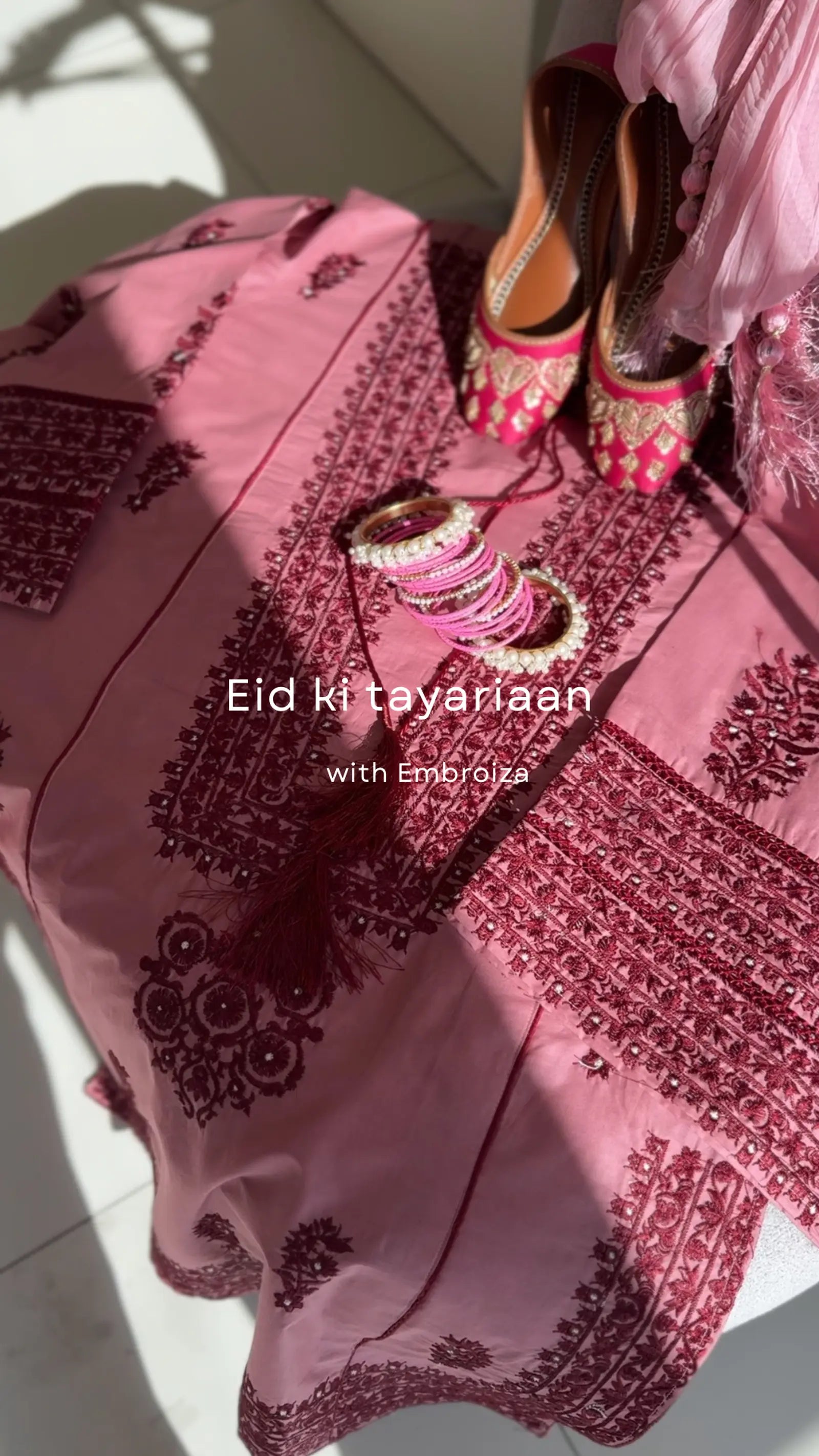 Black Simple Blurred Quote Motivation Instagram Story 4